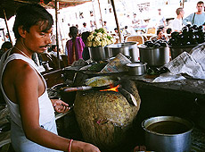В каждом регионе Индии кухня играет чрезвычайно важную роль в культуре, а подача блюд связана с поклонением дарам земли
